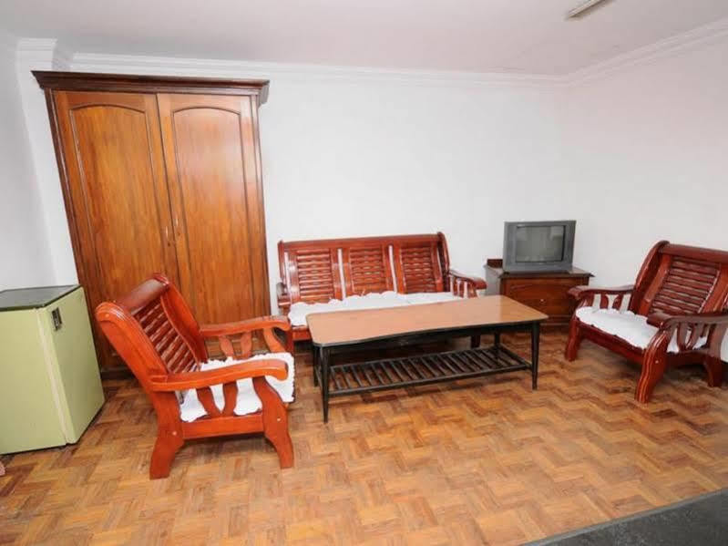 Pension Vasana Hotel Kathmandu Buitenkant foto